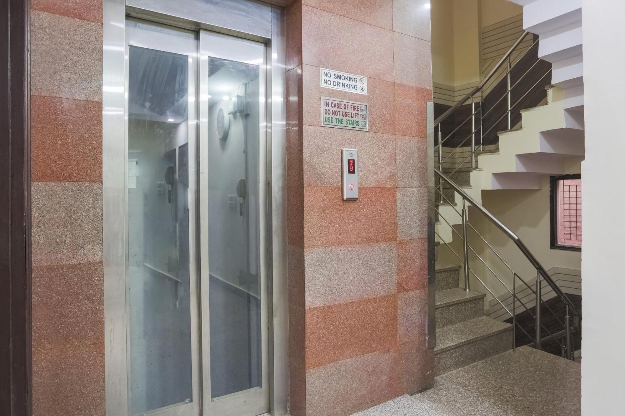 ניו דלהי Hotel O Green High מראה חיצוני תמונה